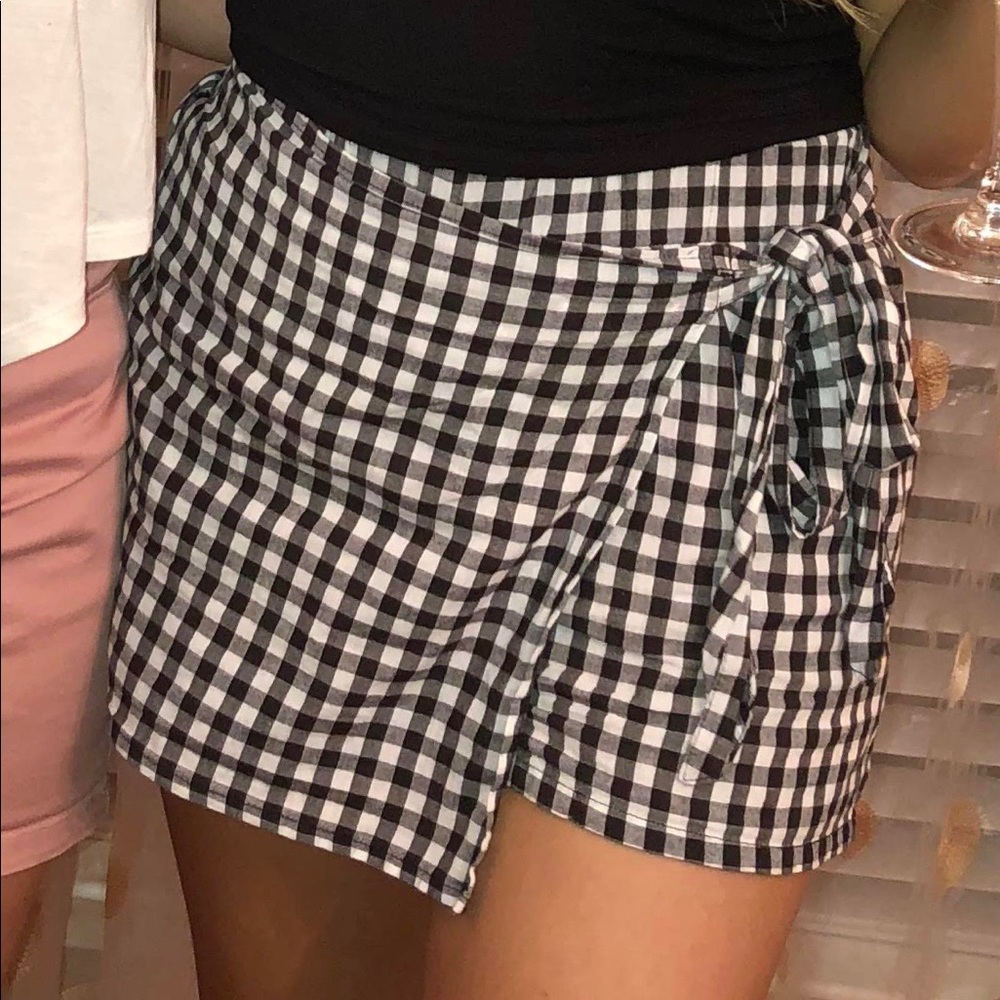 LA Hearts Black & White Gingham Checkered Skort